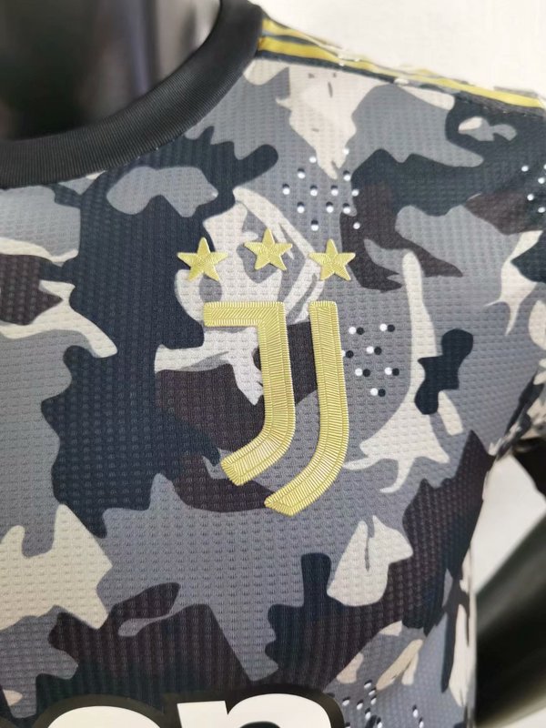 Juventus camouflage crew neck